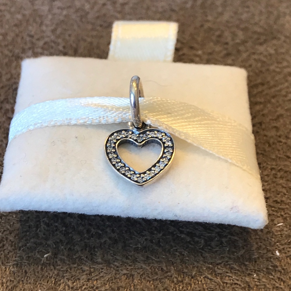 Pandora symbol of love